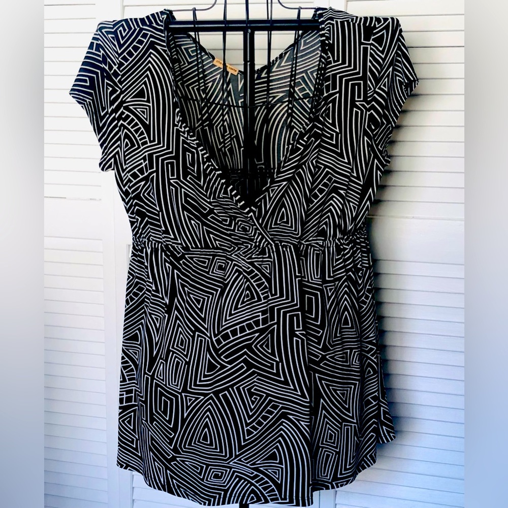 Cha Cha Vente Geometric Print Blouse Shirt Top Size 1X Black White